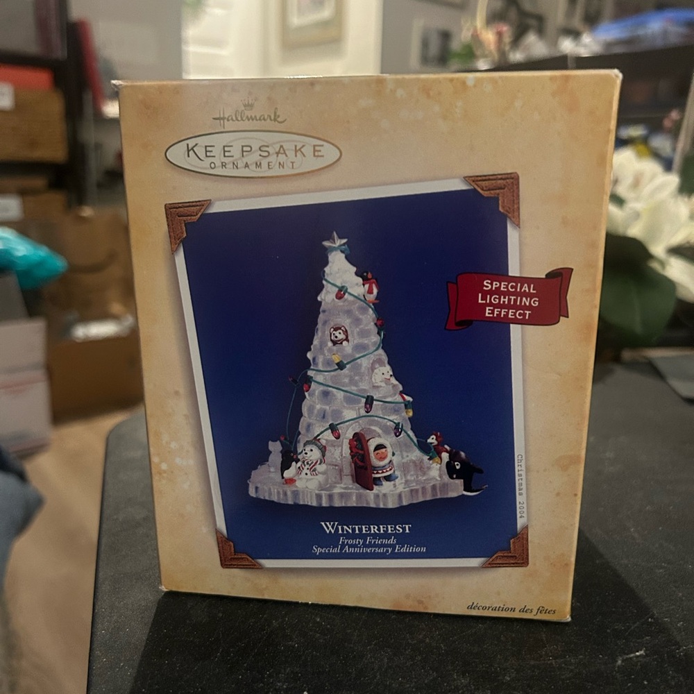 Hallmark Keepsake Frosty Friends Light-Up Ornament - Picture 4 of 9